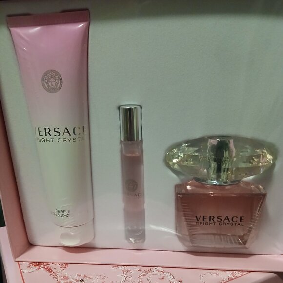 Versace Bright Crystal Gift Set - Picture 1 of 5